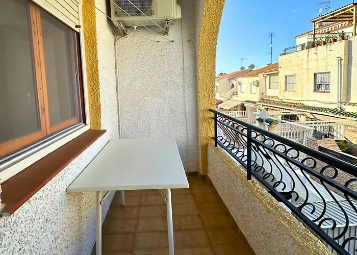 Casa Rocio: Urbanizacion 